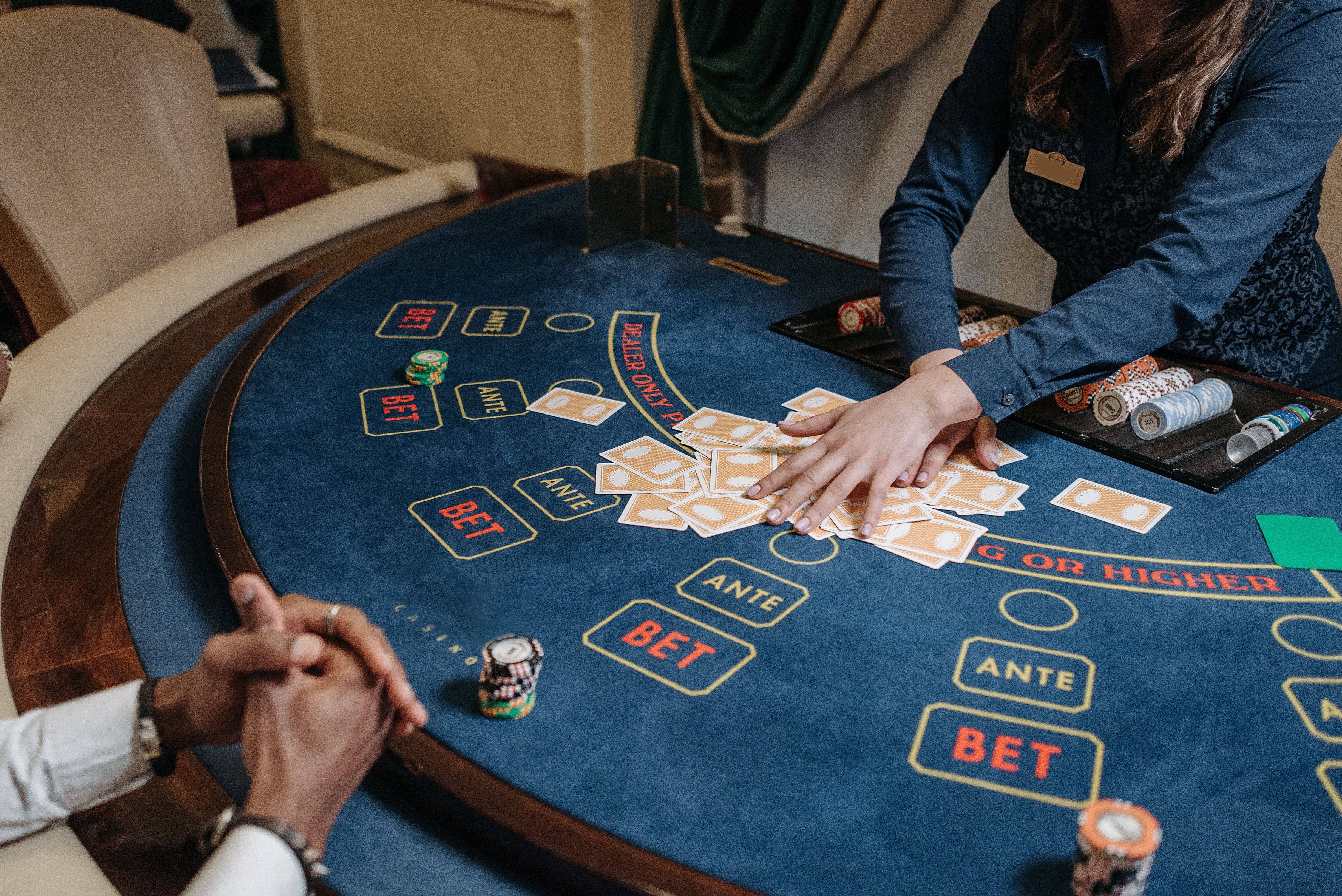 The Easy-Going Side of Live Dealers and Online Casino Entertainment